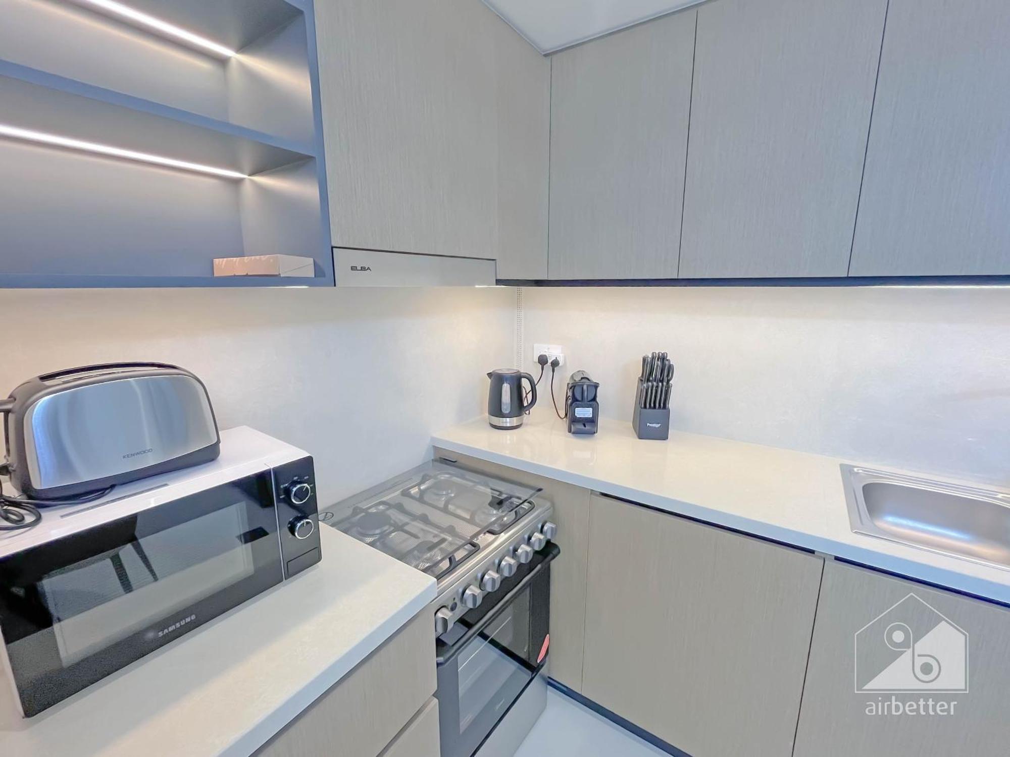 2br In Burj Crown L Pool Access & Views Dubai