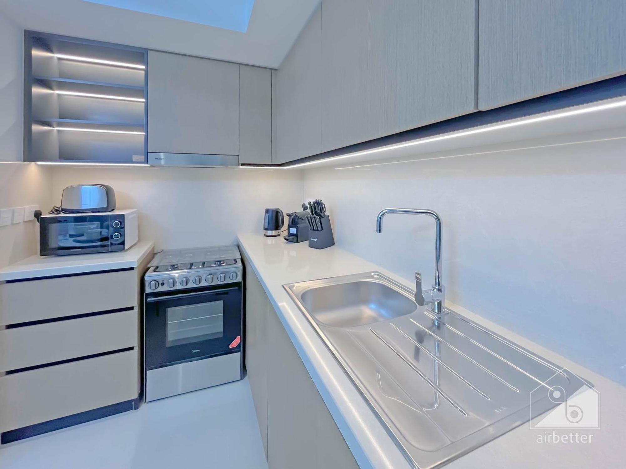 Appartement 2br In Burj Crown L Pool Access & Views Dubai