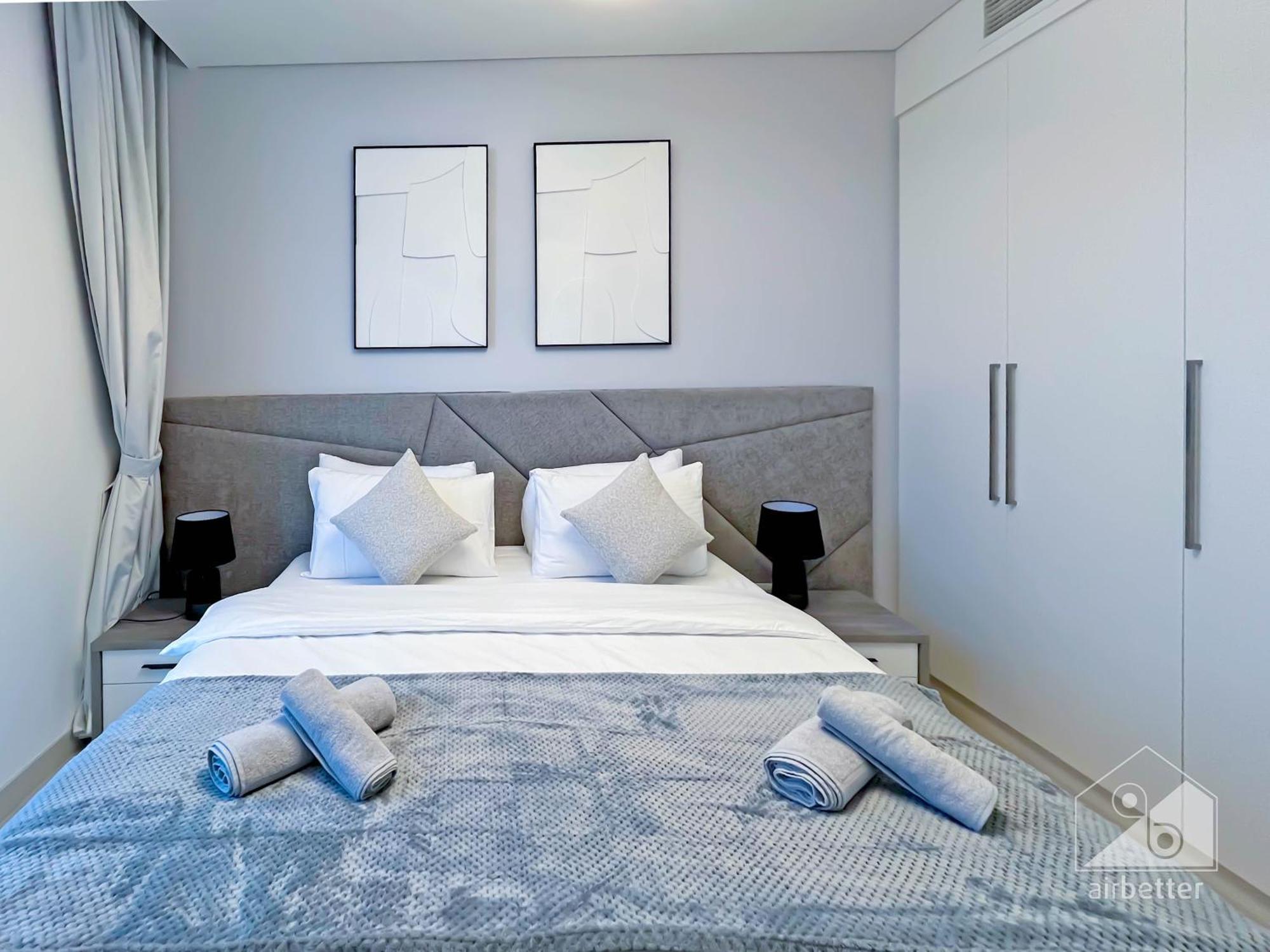 2br In Burj Crown L Pool Access & Views Appartement